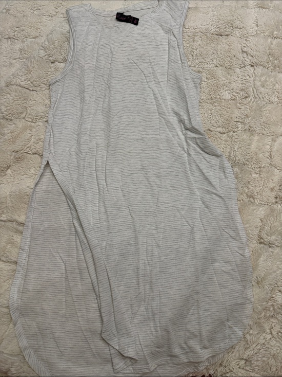 Betsey Johnson Tops - Betsey Johnson Light Gray Striped Sleeveless Tunic